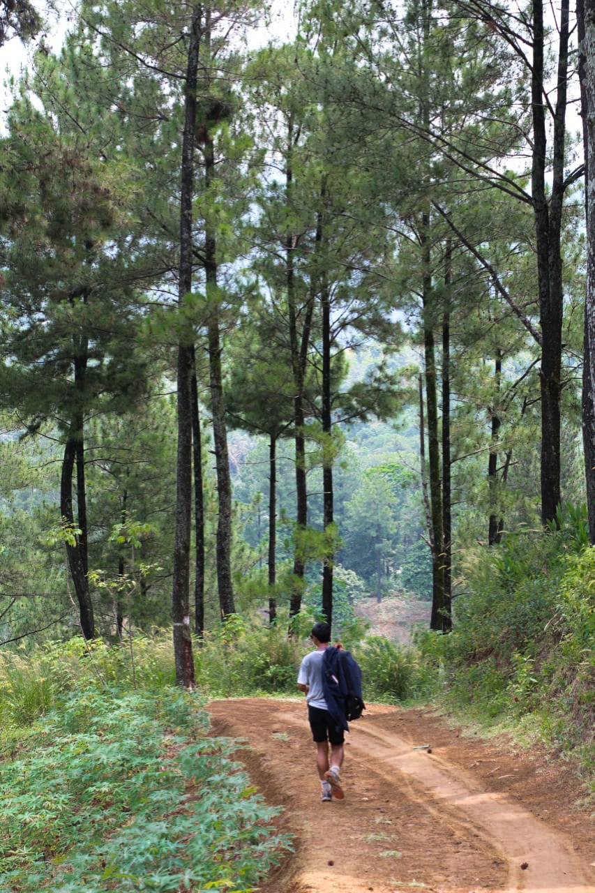 Trekking Gua Garunggang & Curug leuwi asih